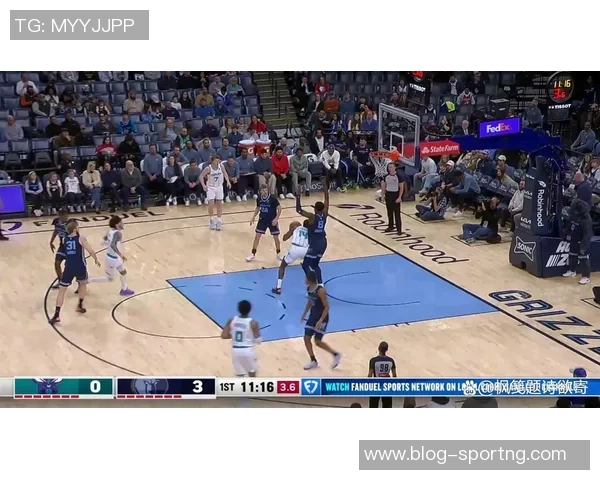 迪亚巴特表现出色抢下18个篮板黄蜂主帅称其为进攻体系关键一环 迪亚巴特表现出色抢下18个篮板黄蜂主帅称其为进攻体系关键一环